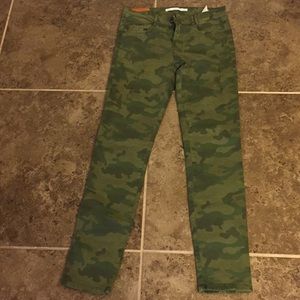 Zara distressed camo denim jeans size 4